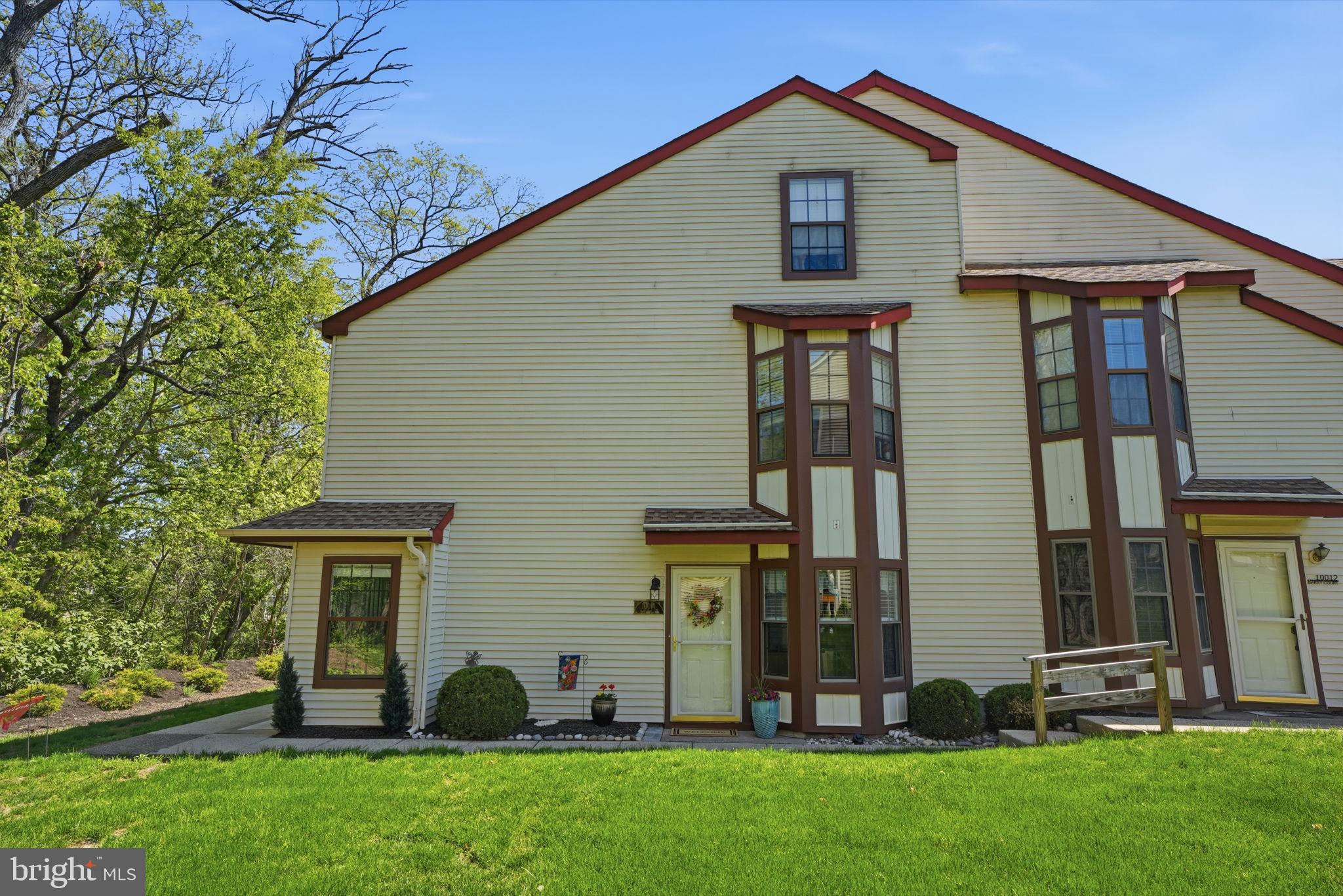 1014 BARRY COURT