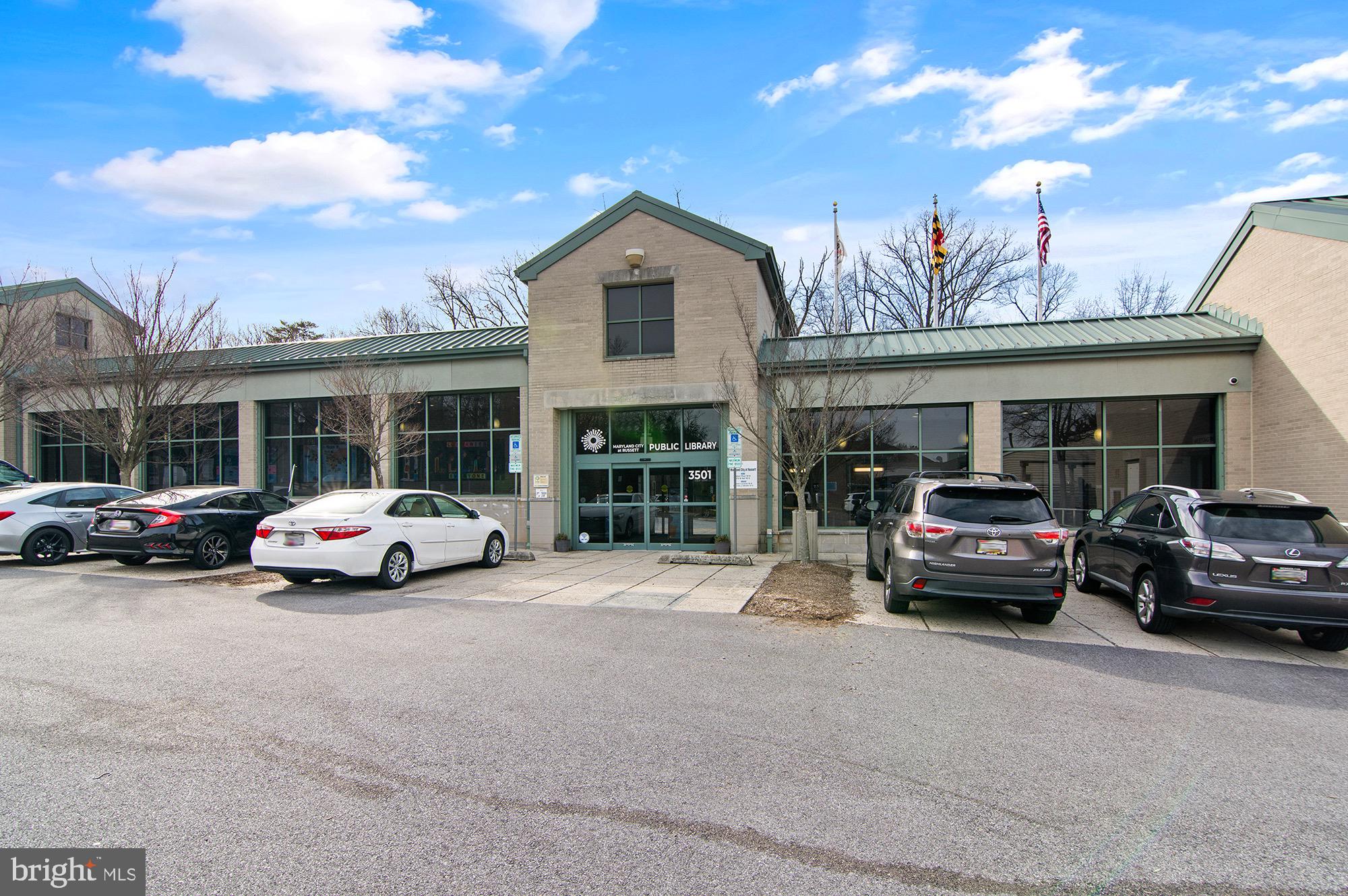 RUSSETT - Residential