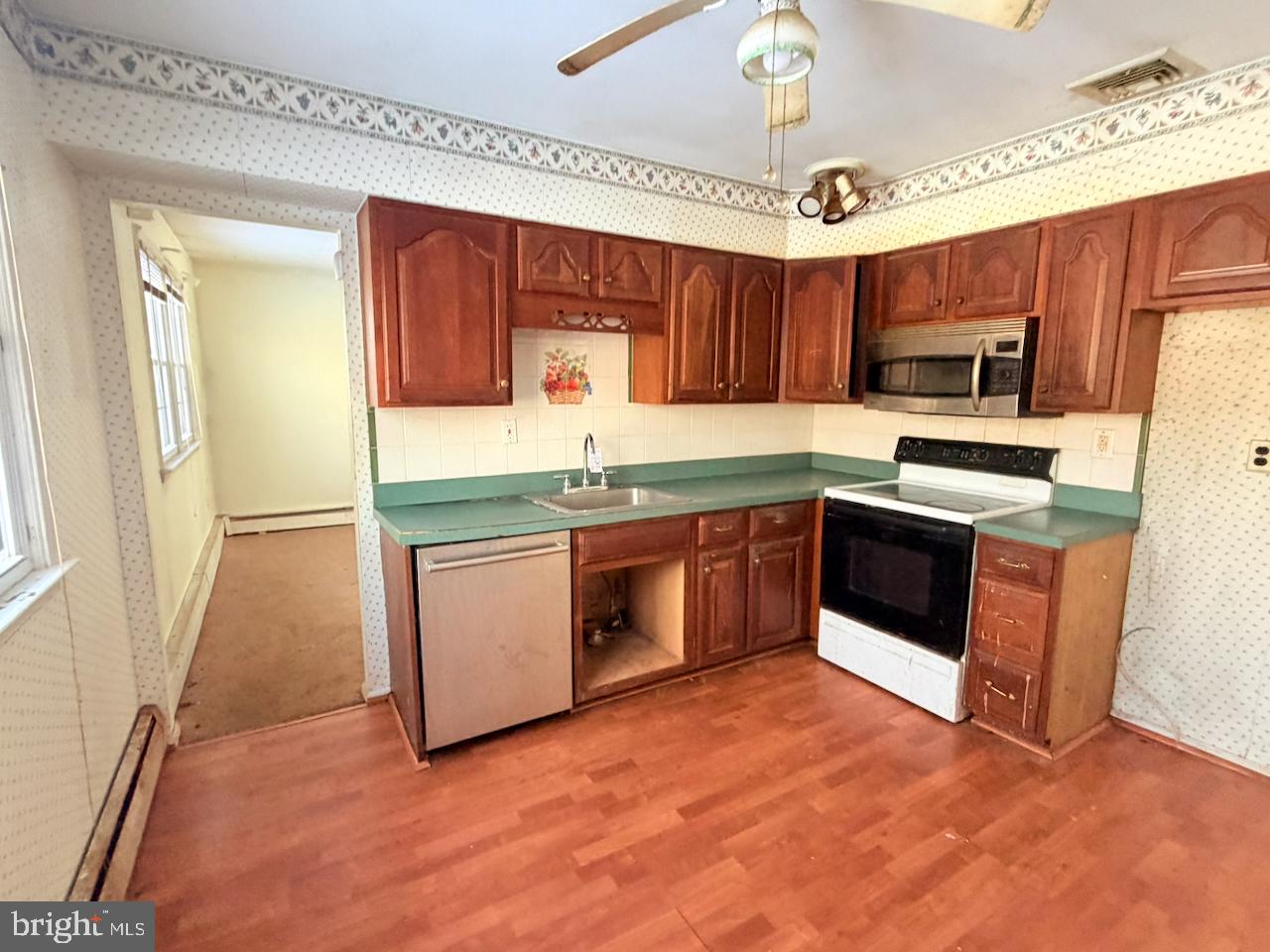 DOGWOOD ESTATES - Residential