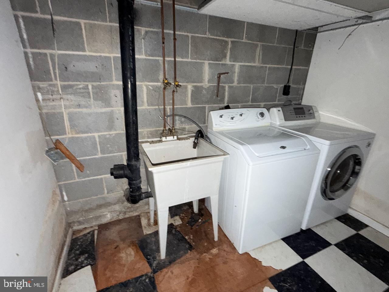 DOGWOOD ESTATES - Residential