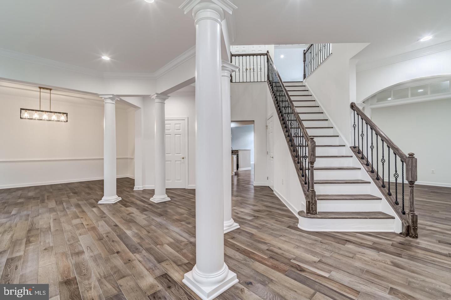 24909 PINEBROOK ROAD