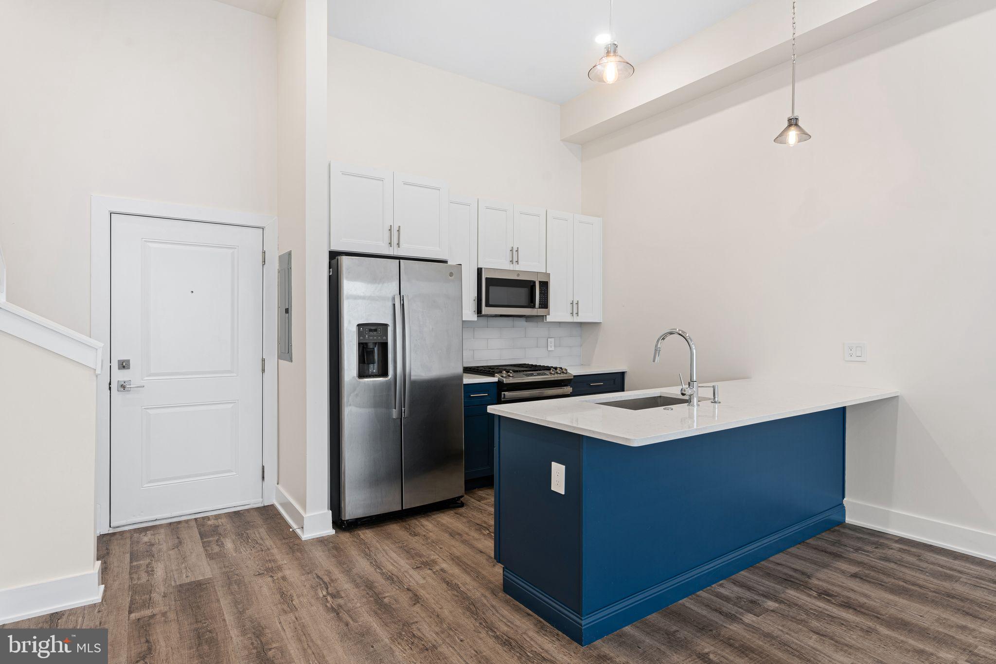 Welcome to 1115 N. American, 4D - a home of convenience! Nestled on North American Street, just steps away from the conveniences of Northern Liberties, this home has easy access to tons of restaurants, the grocery store, shopping, and several transit options. Whether you need street parking and easy access to 95 or easy access to Center City via transit – this home is perfect for both! PLUS MULTIPLE YEARS REMAINGING ON A 10 YEAR TAX ABATEMENT!
Come tour this 2 bedroom, 2.5 bath freshly-painted condo with generous space, a kitchen built for entertaining, lots of storage, and several years remaining on the tax abatement. On the 1st floor, enter with a spacious living room, dining area, and kitchen and plenty of storage space. The 1st floor also features a pantry and powder room. On the 2nd floor, you will find a generous bedroom, a full bath, very large closets, and the laundry. On the top floor there is another large bedroom with yet another full bathroom—and plenty of closet space. Check out the spacious roof deck with views of Center City (the roof furniture is included too) – again – perfect for having guests over!
This condo is perfect for roommates, a family, or someone seeking the conveniences of Northern Liberties living. Check out your future home today!
