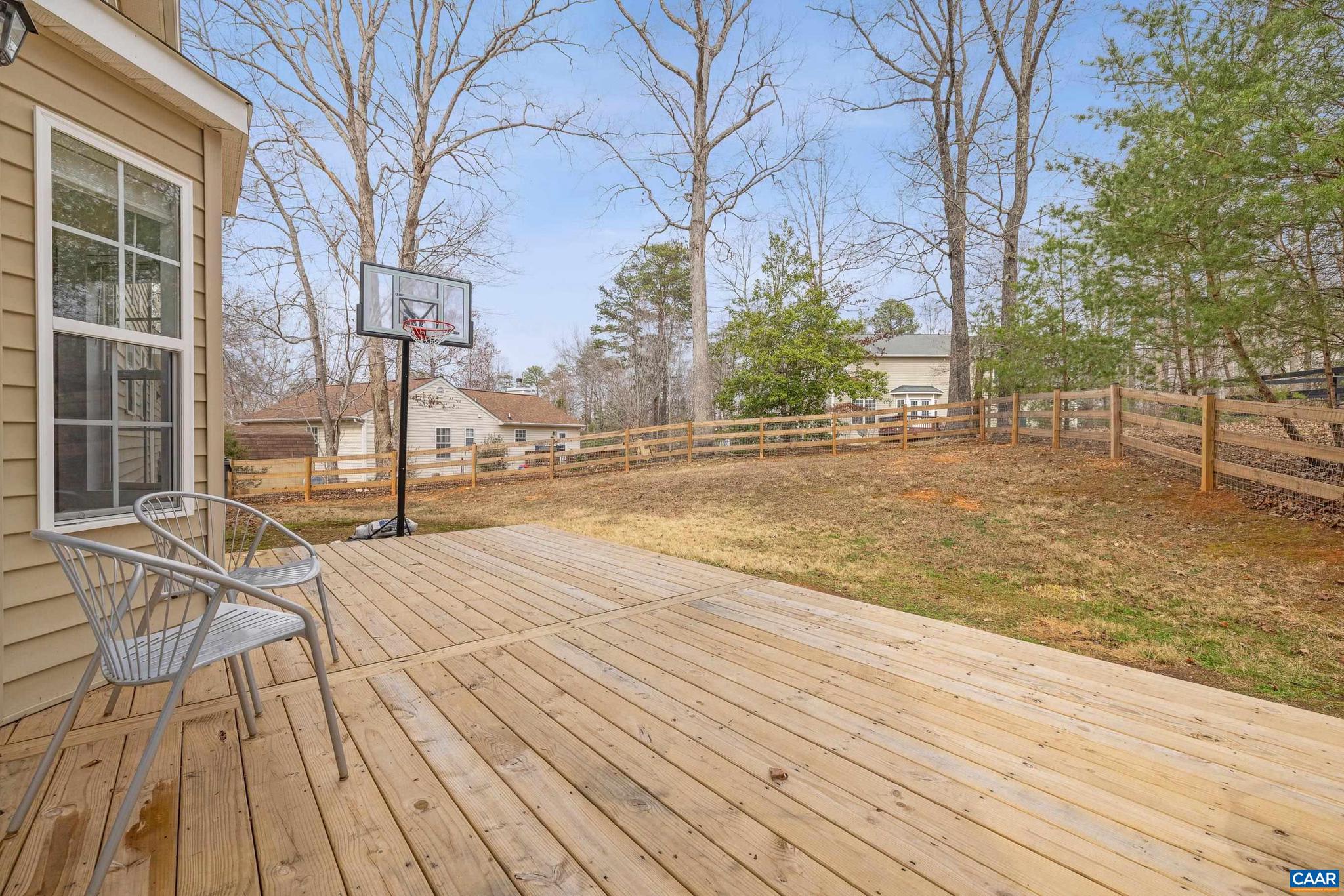 LAKE MONTICELLO - Residential