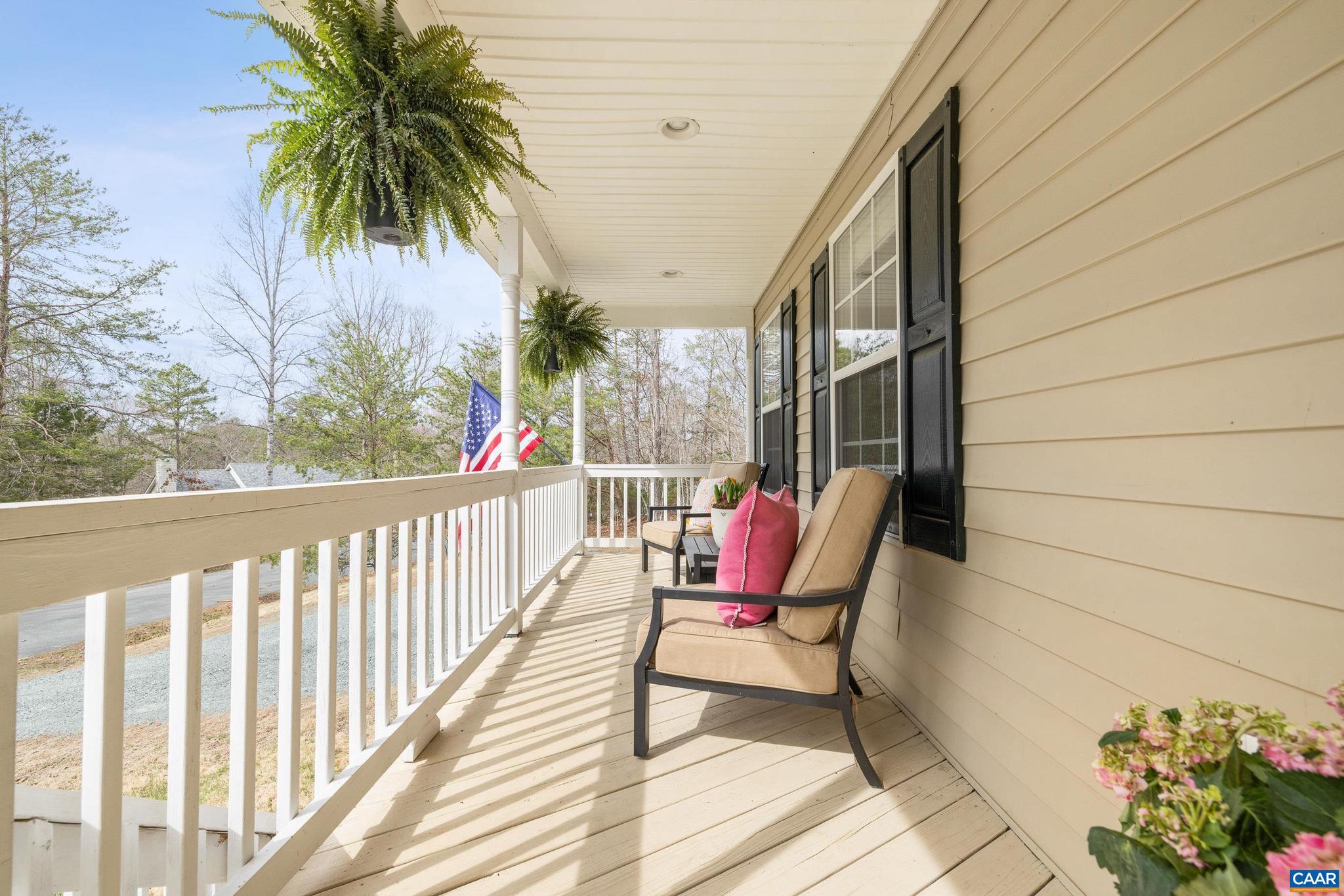 LAKE MONTICELLO - Residential