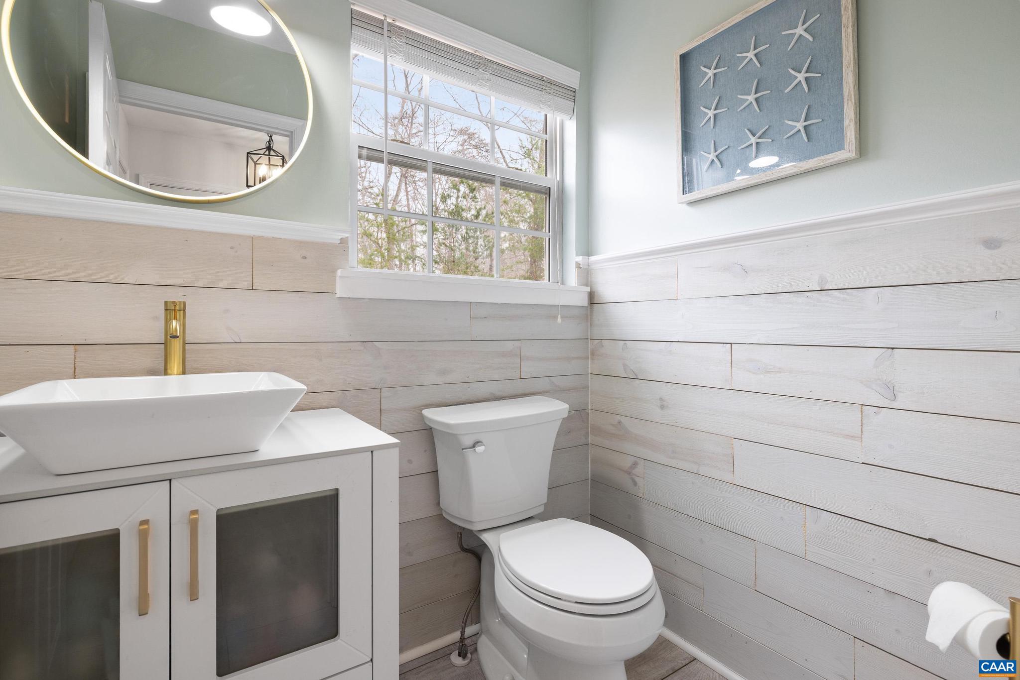 LAKE MONTICELLO - Residential