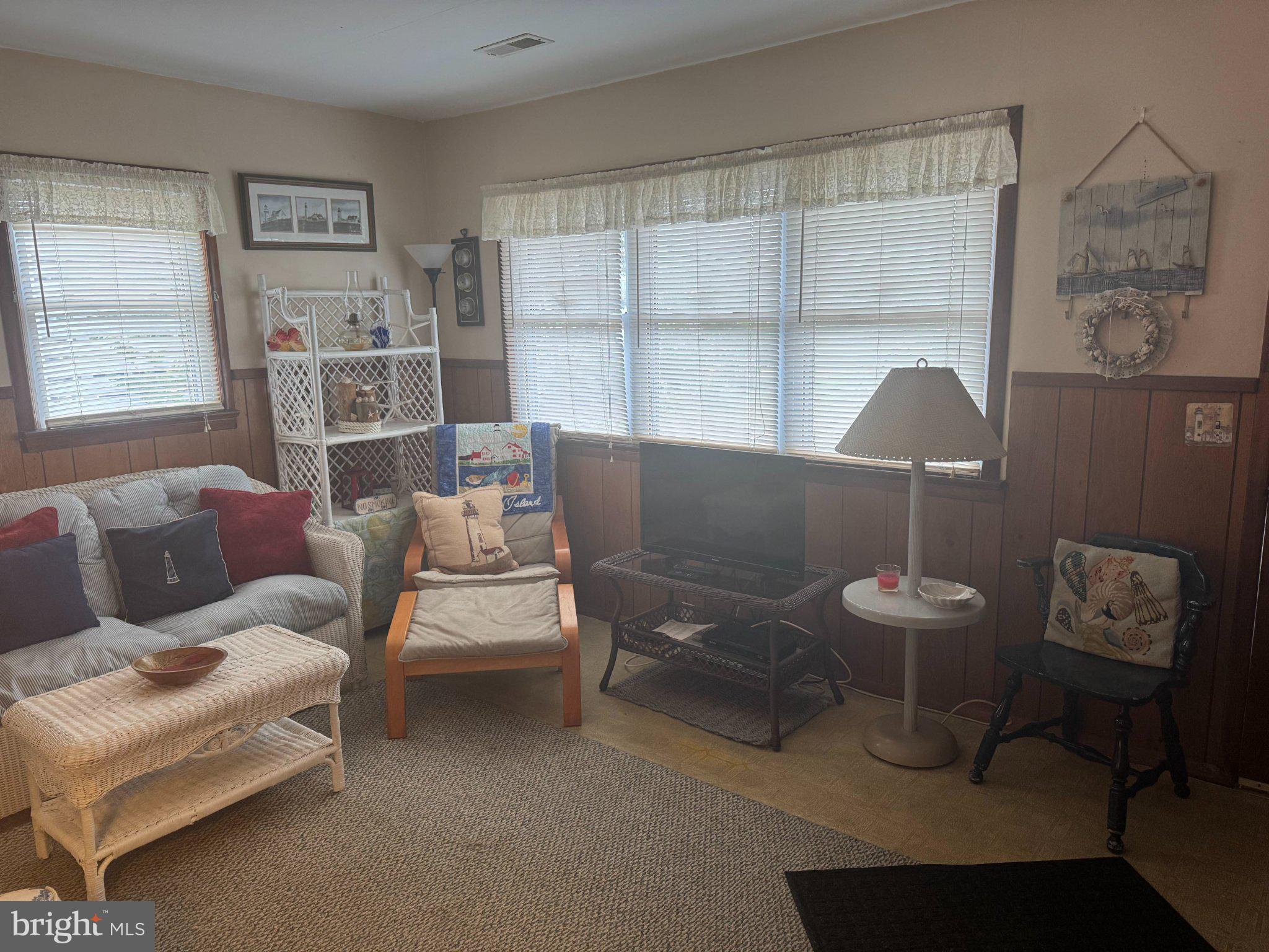 3 W ATLANTIC STREET