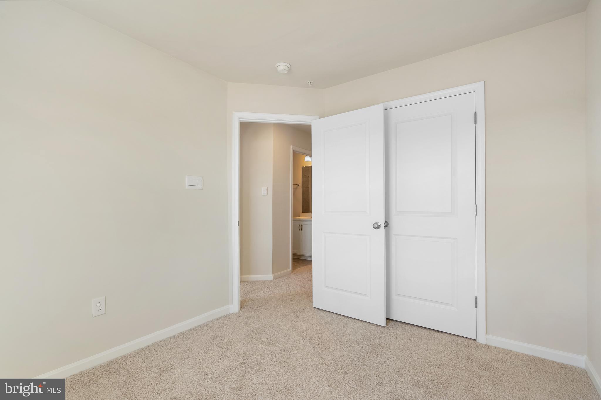 RENN QUARTER - Residential Lease