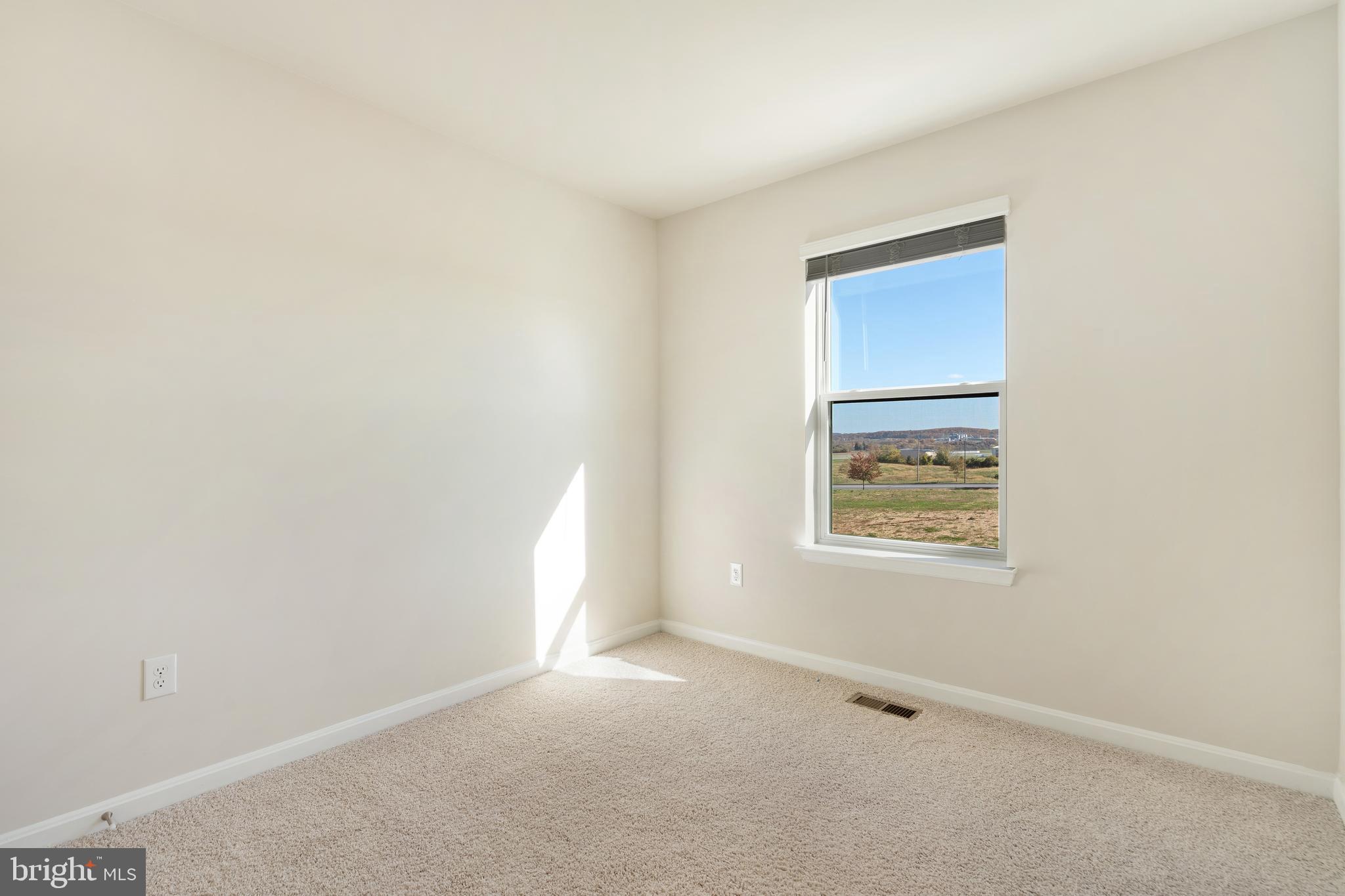 RENN QUARTER - Residential Lease