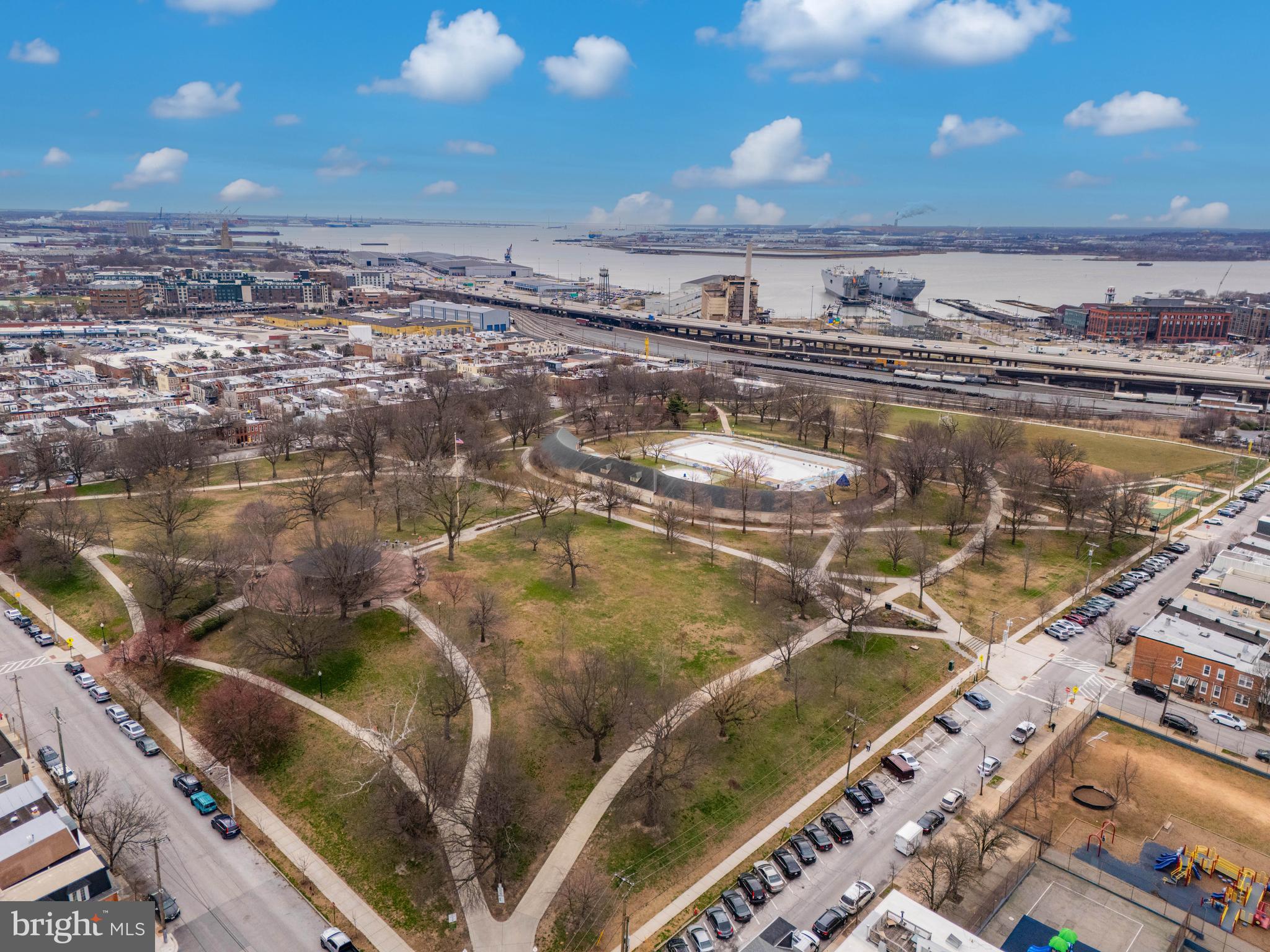 RIVERSIDE PARK - Residential