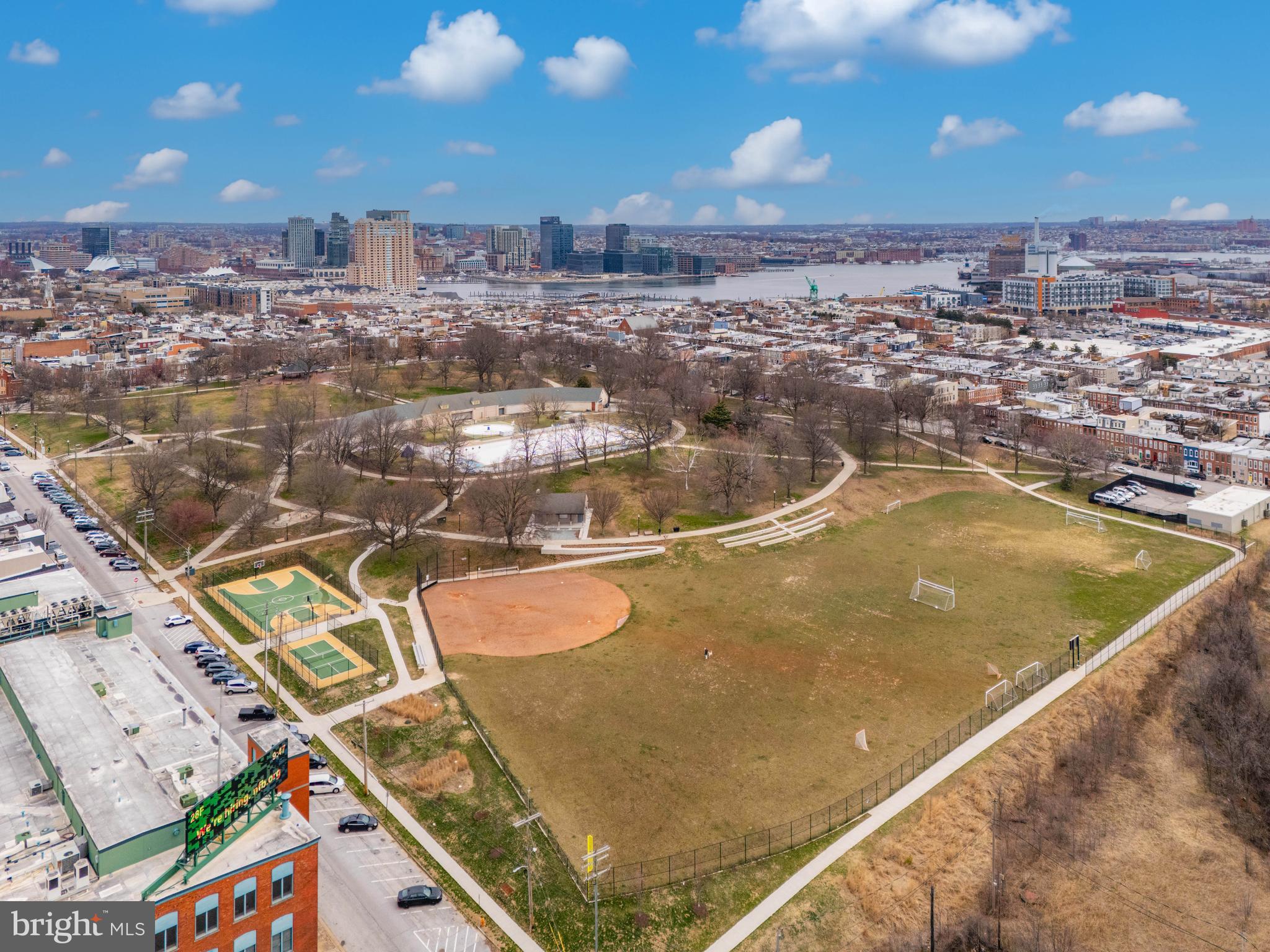 RIVERSIDE PARK - Residential