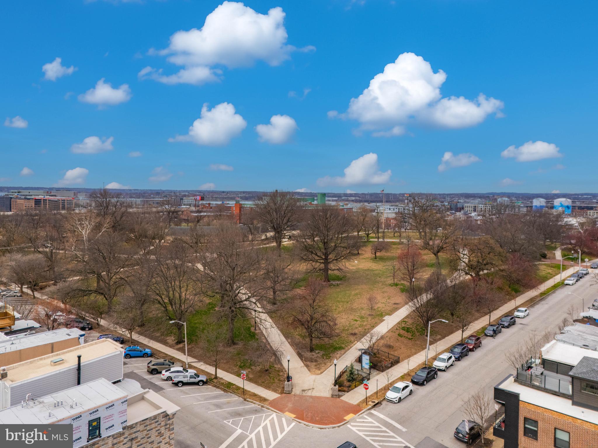 RIVERSIDE PARK - Residential