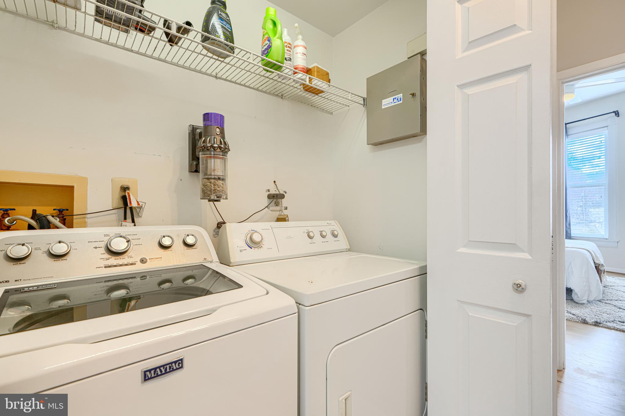 RIVERSIDE PARK - Residential