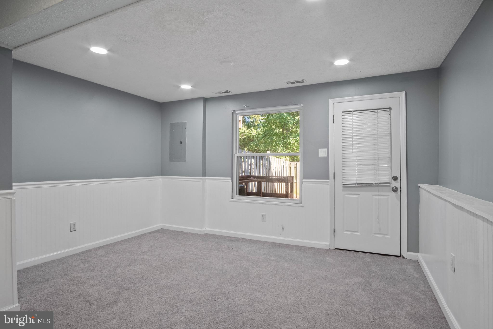 NEWINGTON FOREST - Residential