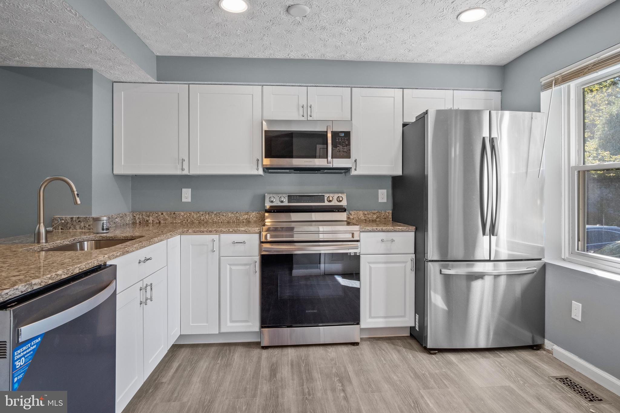 NEWINGTON FOREST - Residential