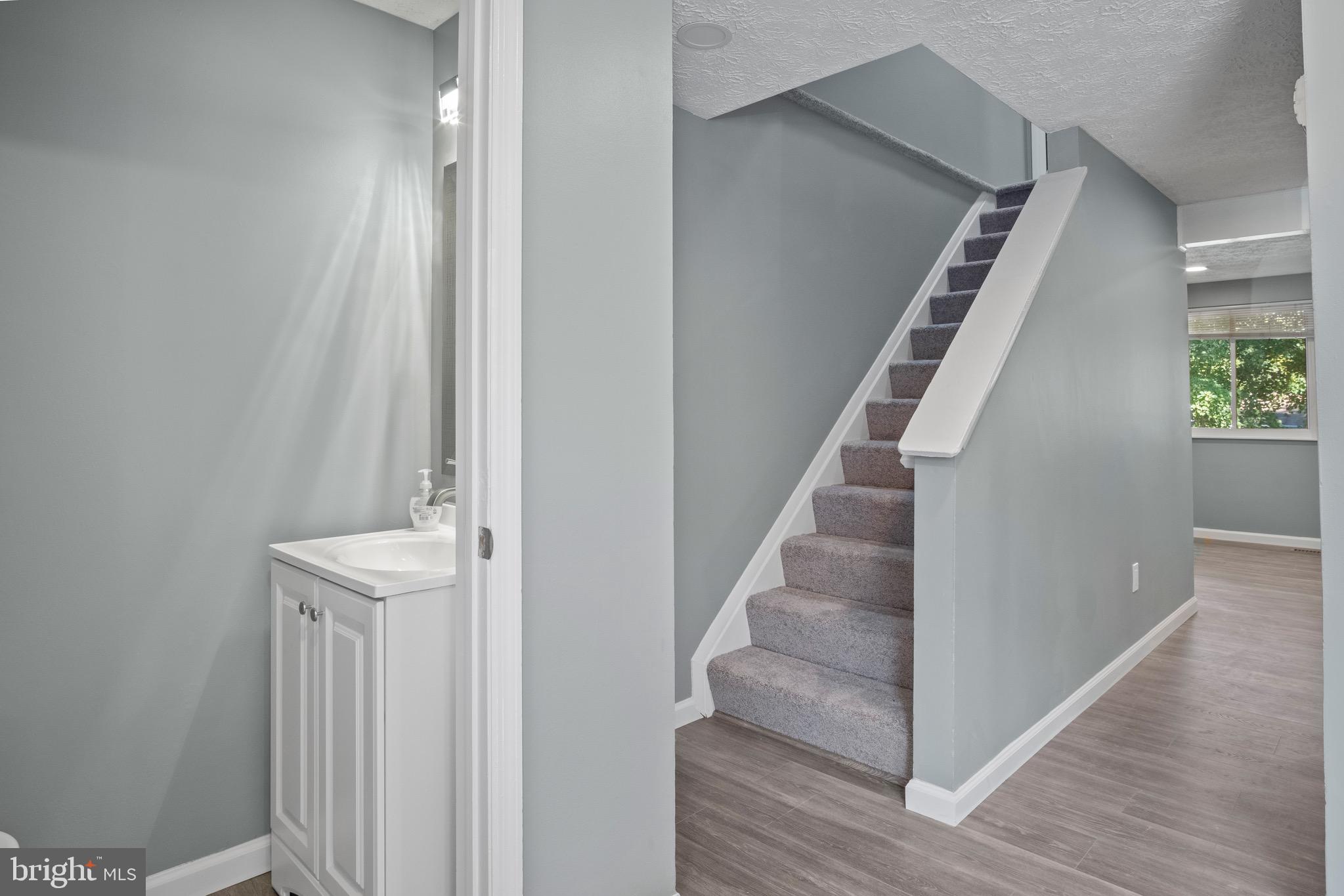 NEWINGTON FOREST - Residential