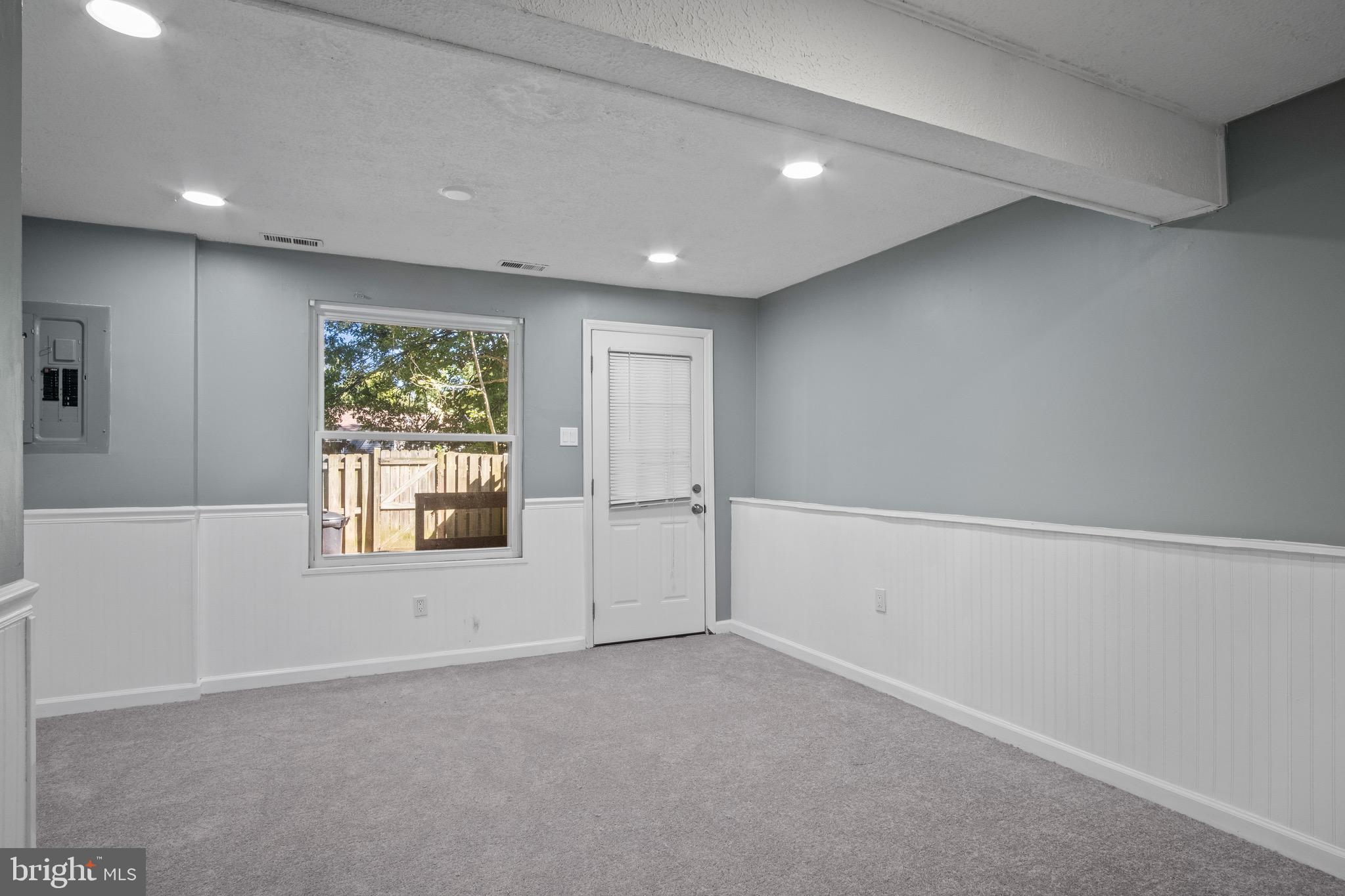 NEWINGTON FOREST - Residential