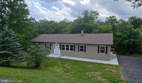 Homes For Sale - 1355 Perry Rd<br/> WINCHESTER, VA 22602