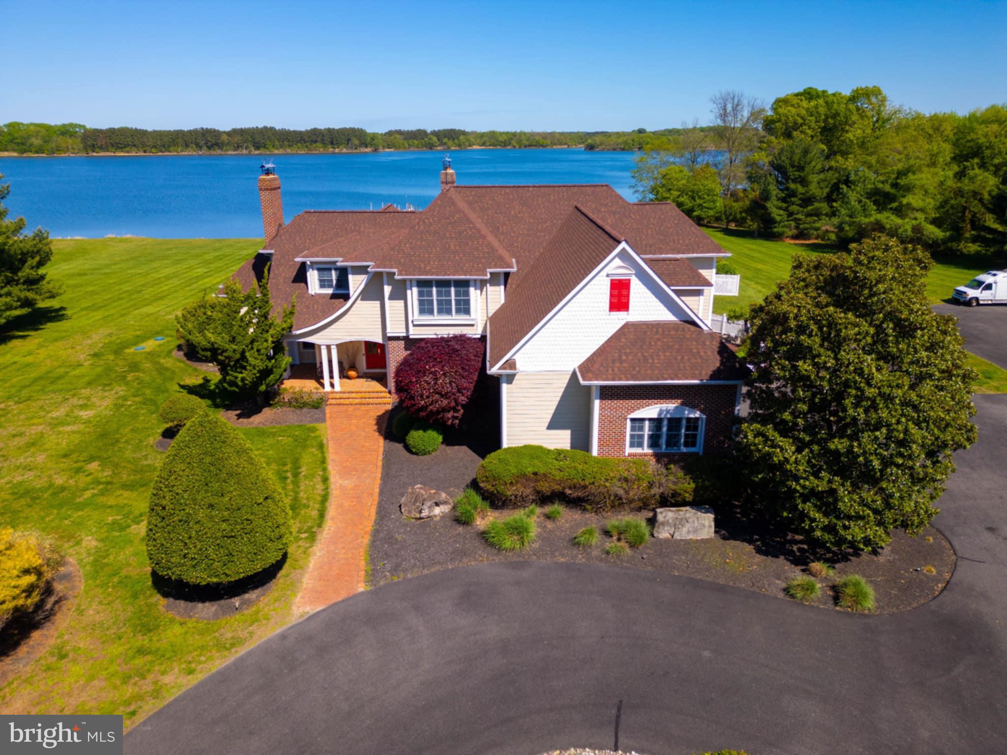 BENNETT POINT - Residential