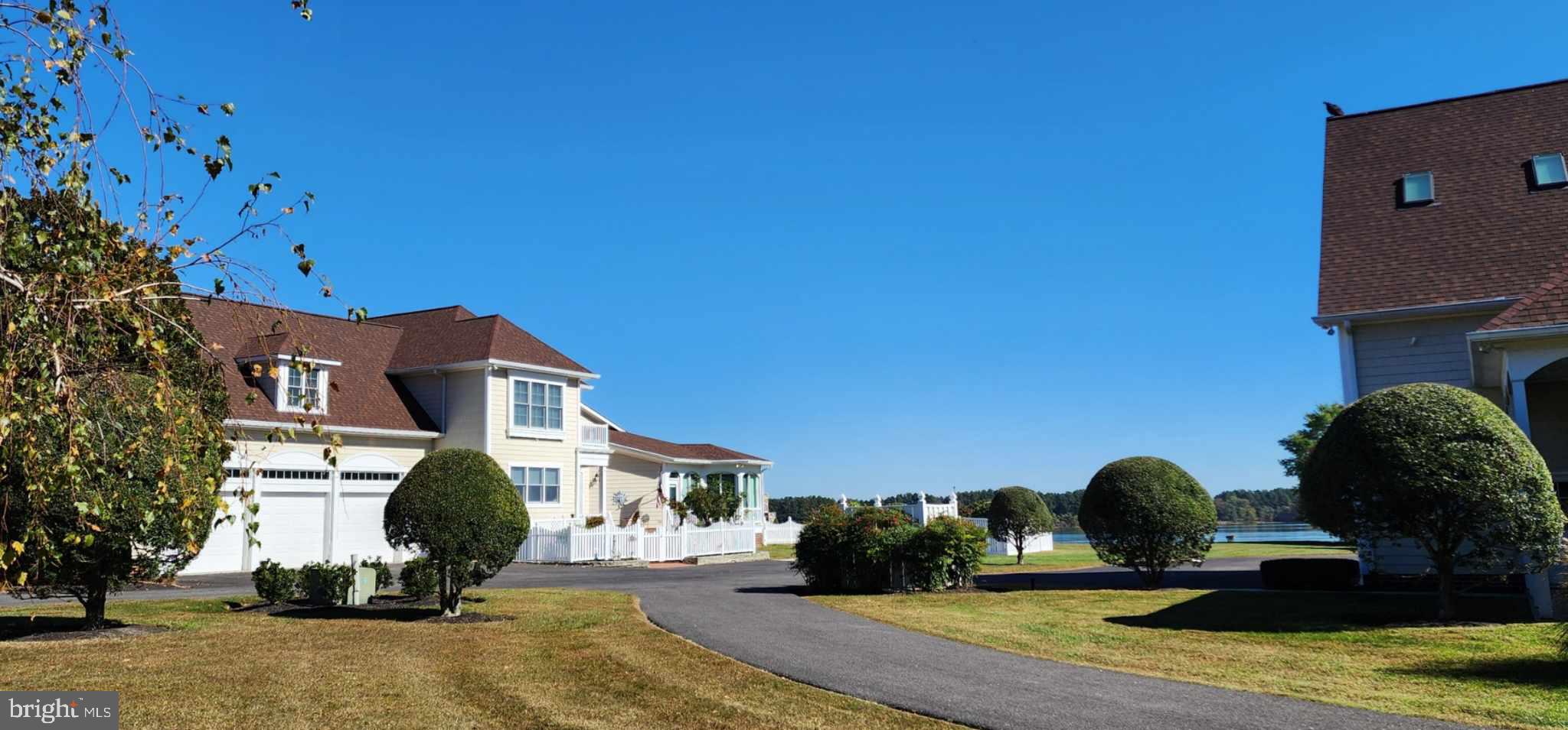 BENNETT POINT - Residential