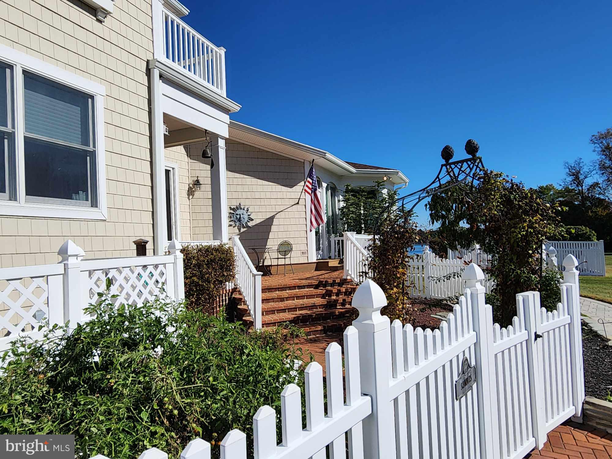 BENNETT POINT - Residential