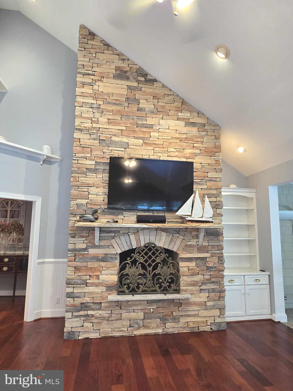 BENNETT POINT - Residential