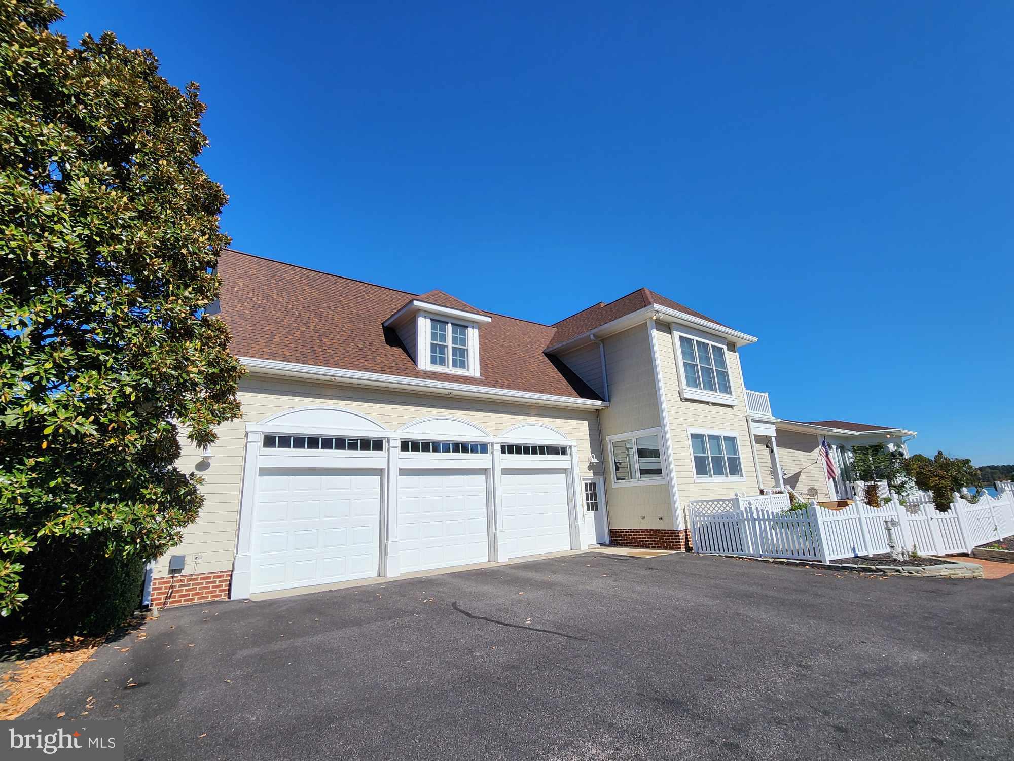 BENNETT POINT - Residential