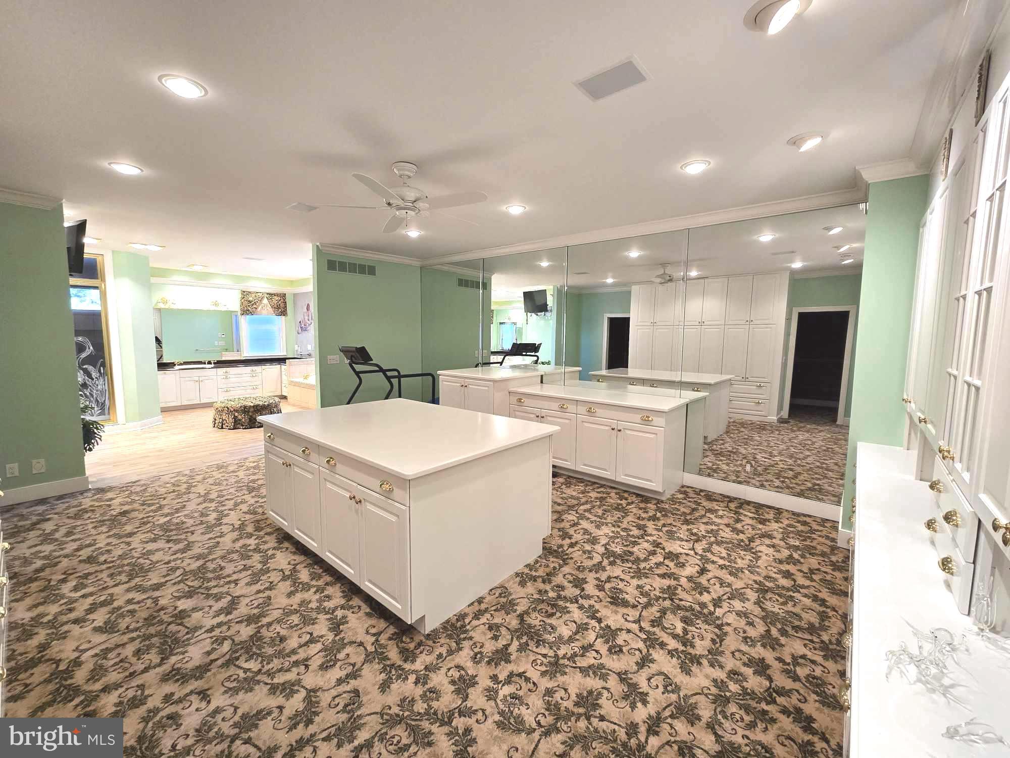 BENNETT POINT - Residential