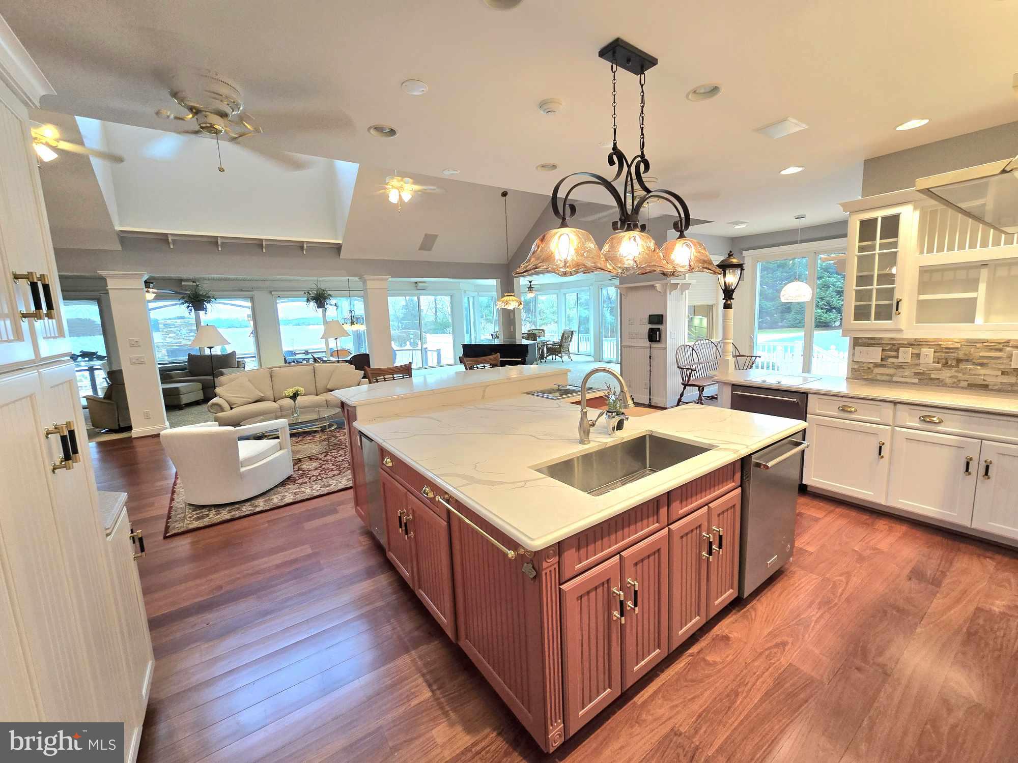 BENNETT POINT - Residential