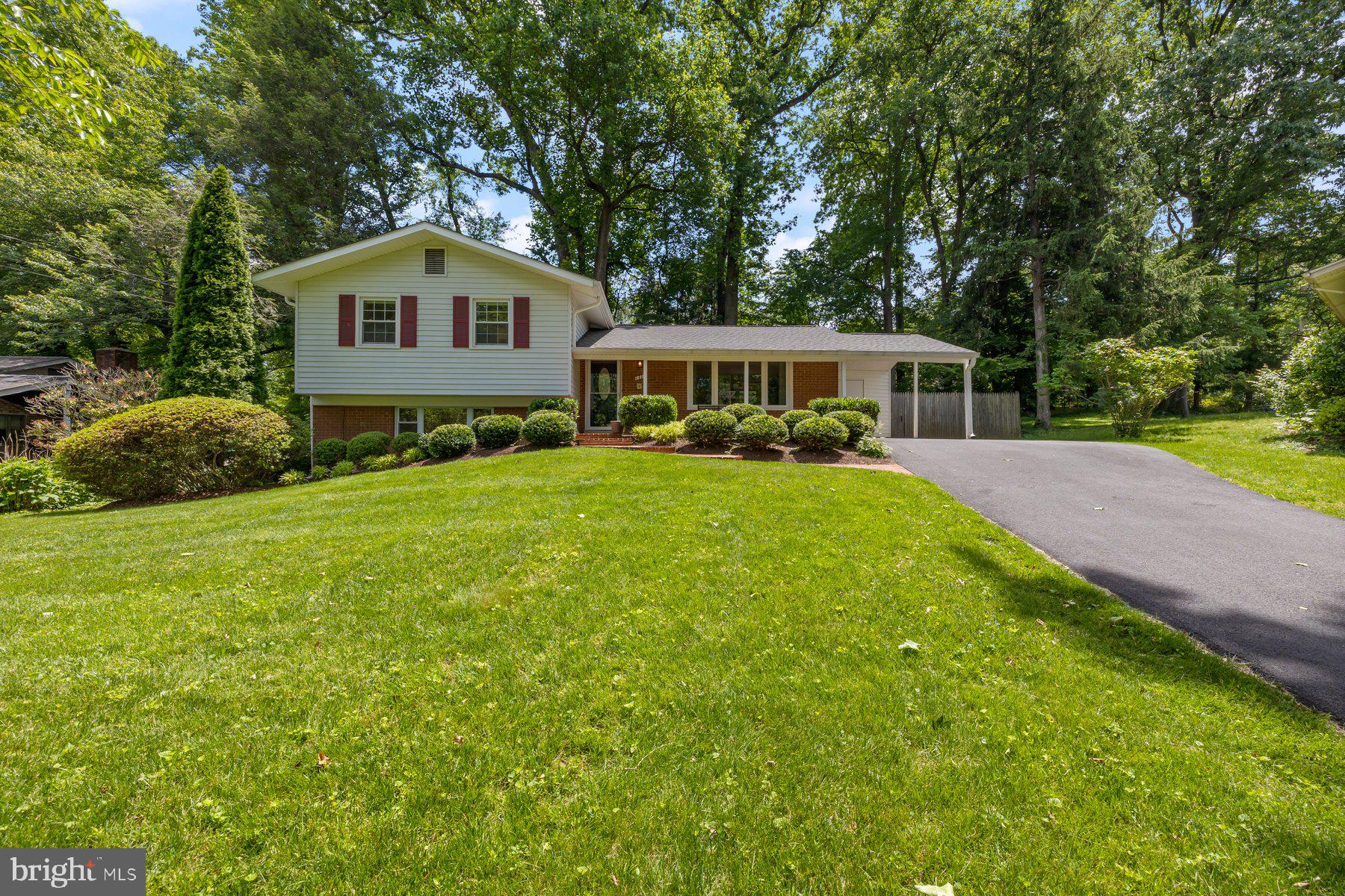 SPRINGBROOK VILLAGE - Residential