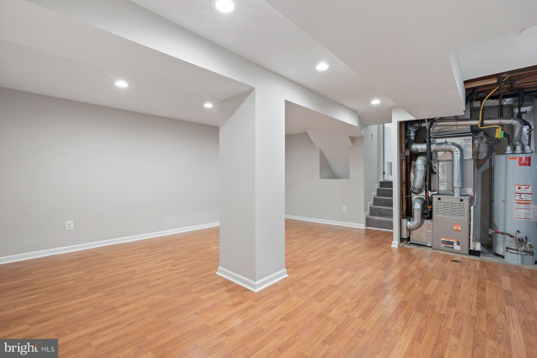 SPRINGBROOK VILLAGE - Residential