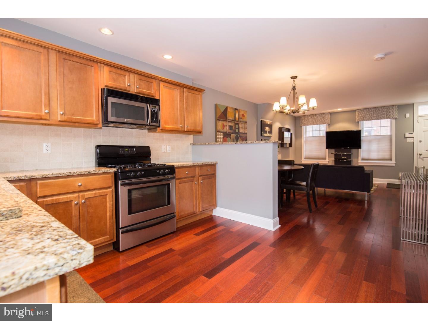 WASHINGTON SQ WEST - Residential