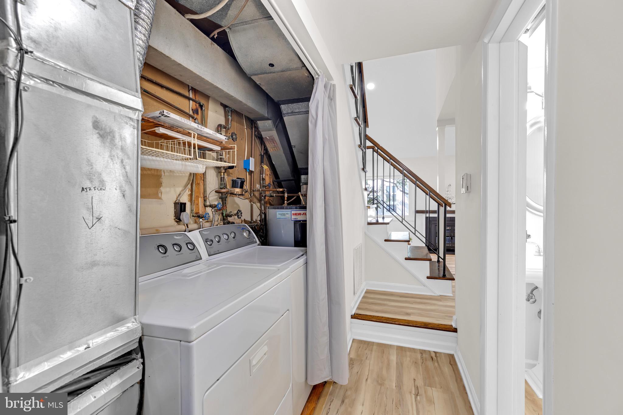 REFLECTION LAKE - Residential