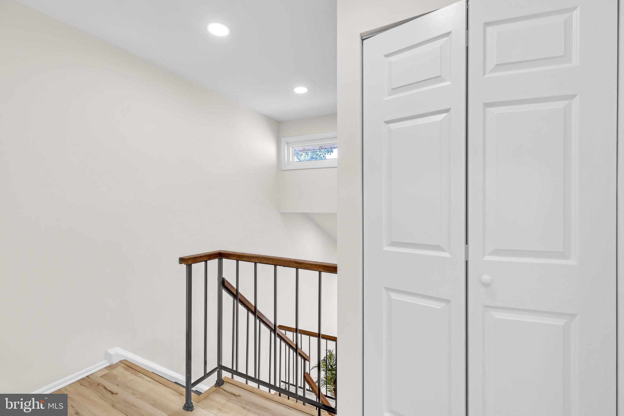 REFLECTION LAKE - Residential