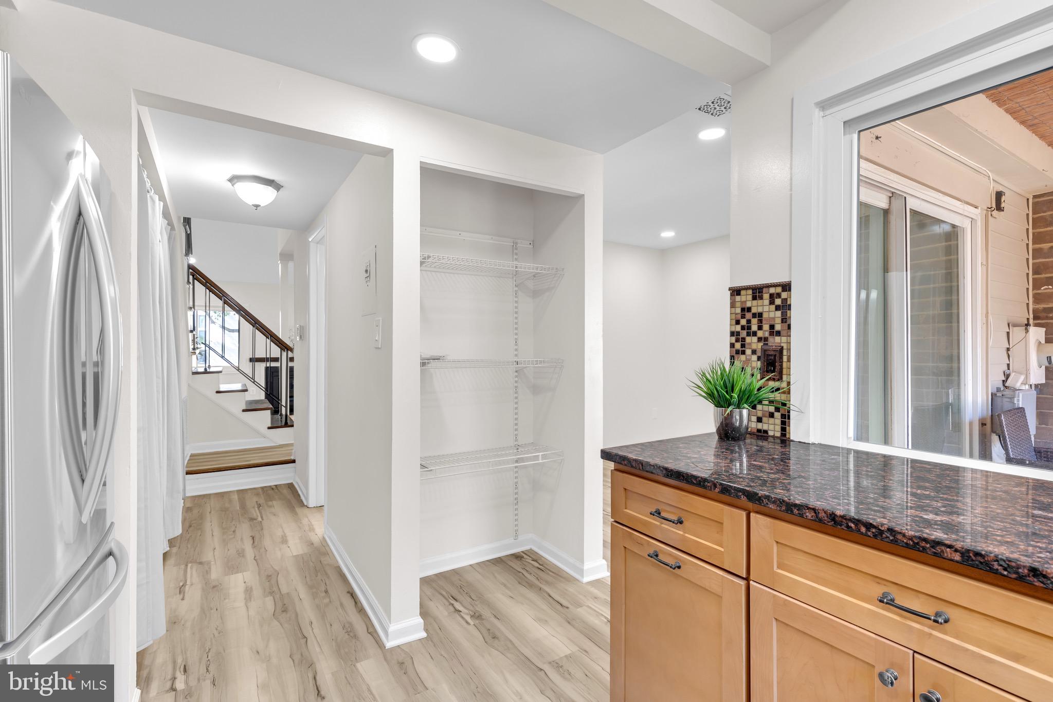 REFLECTION LAKE - Residential