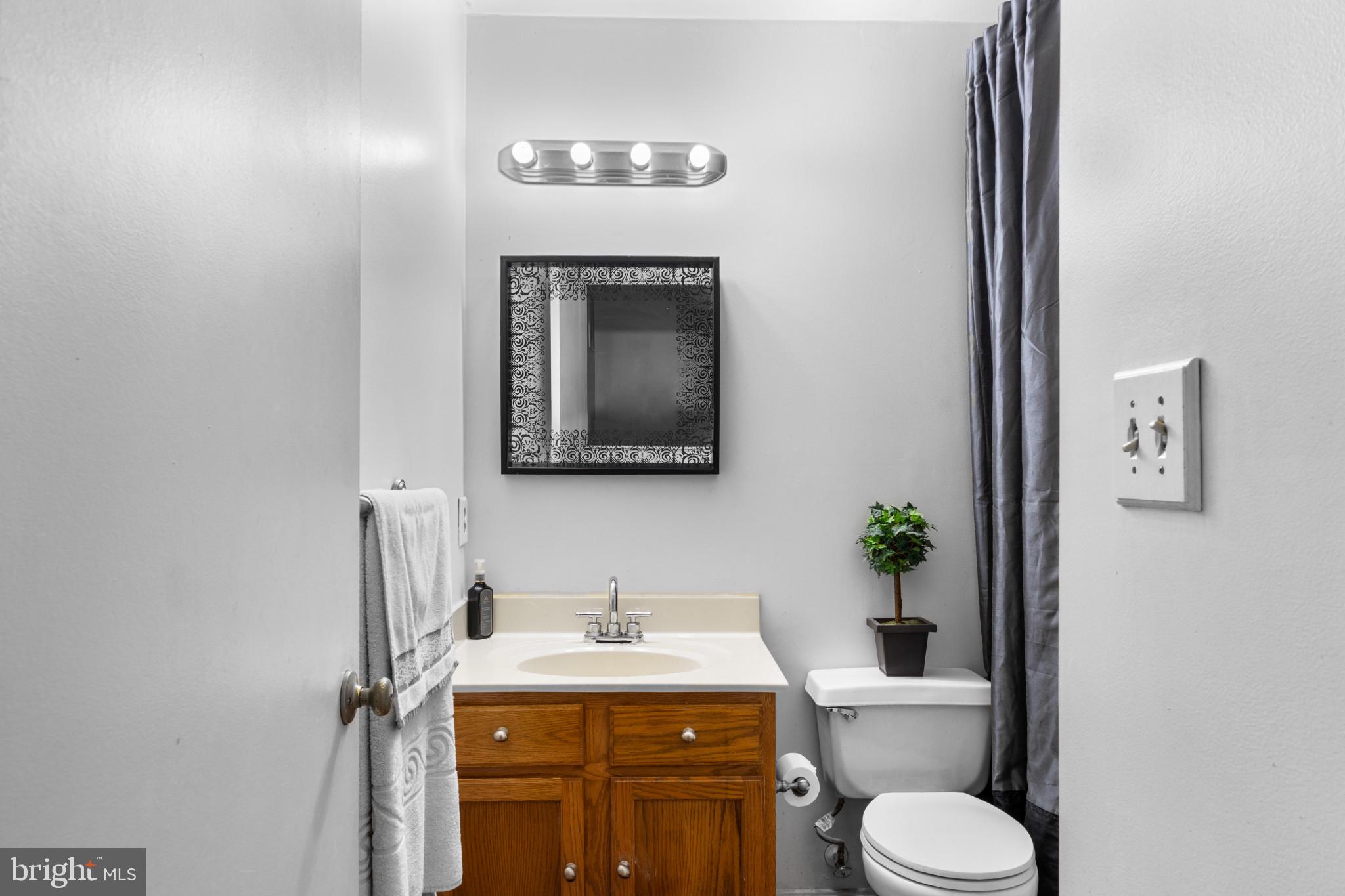 CHASE MANOR - Residential