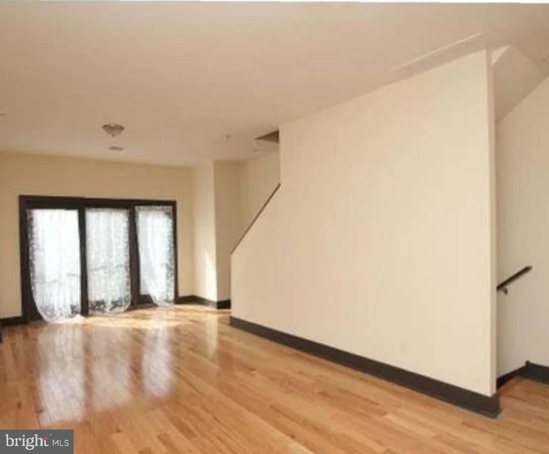 TEMPLE UNIVERSITY - Residential Lease