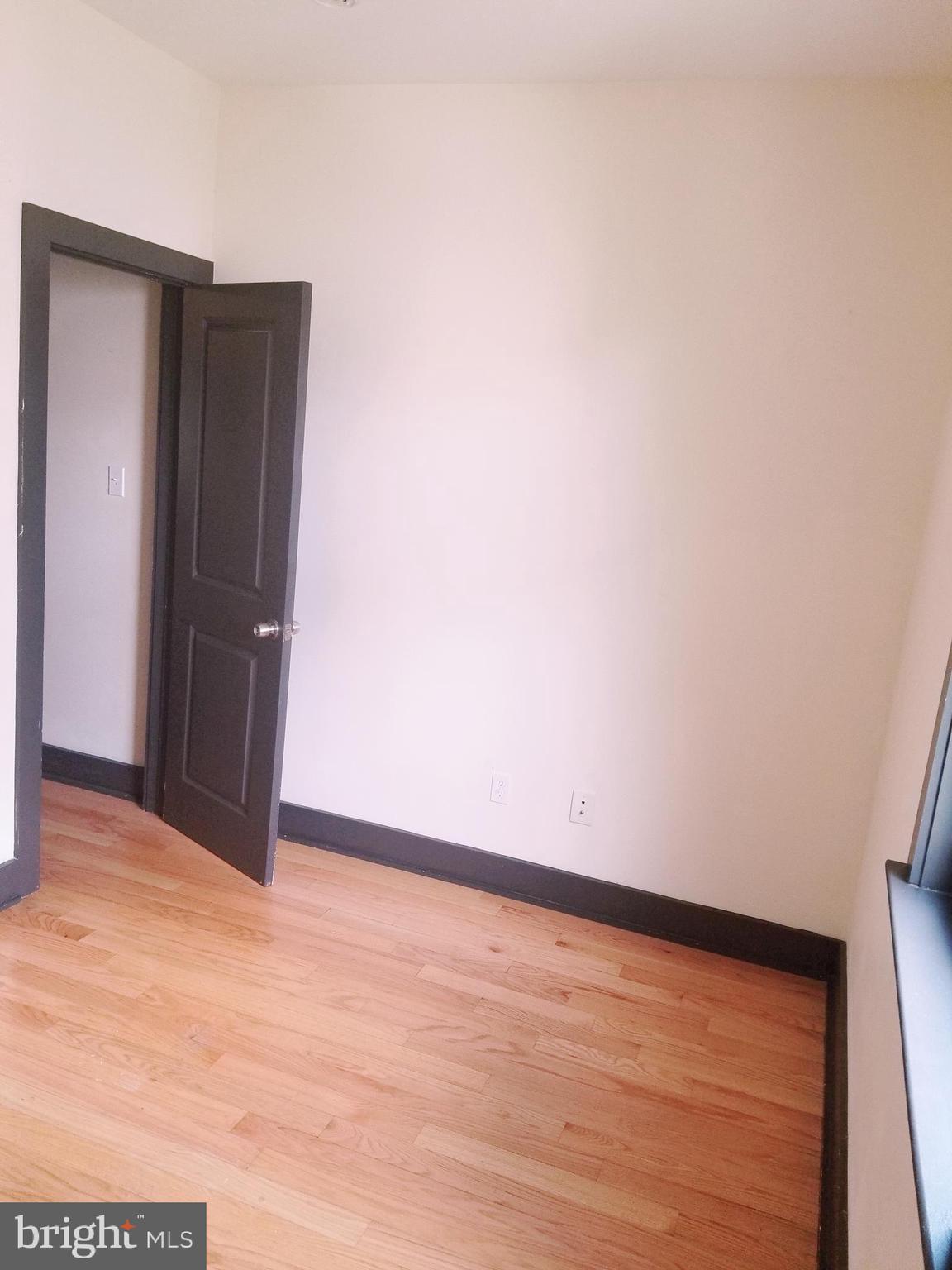 TEMPLE UNIVERSITY - Residential Lease