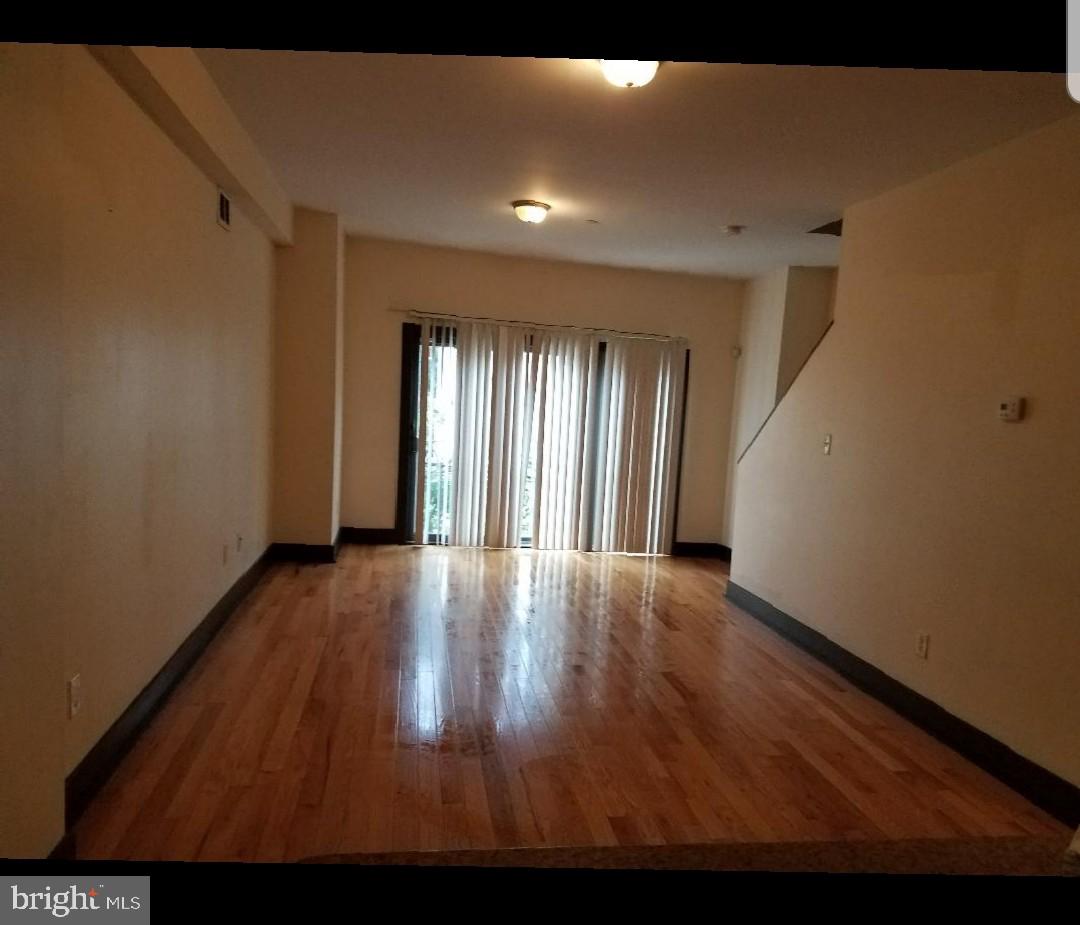 TEMPLE UNIVERSITY - Residential Lease