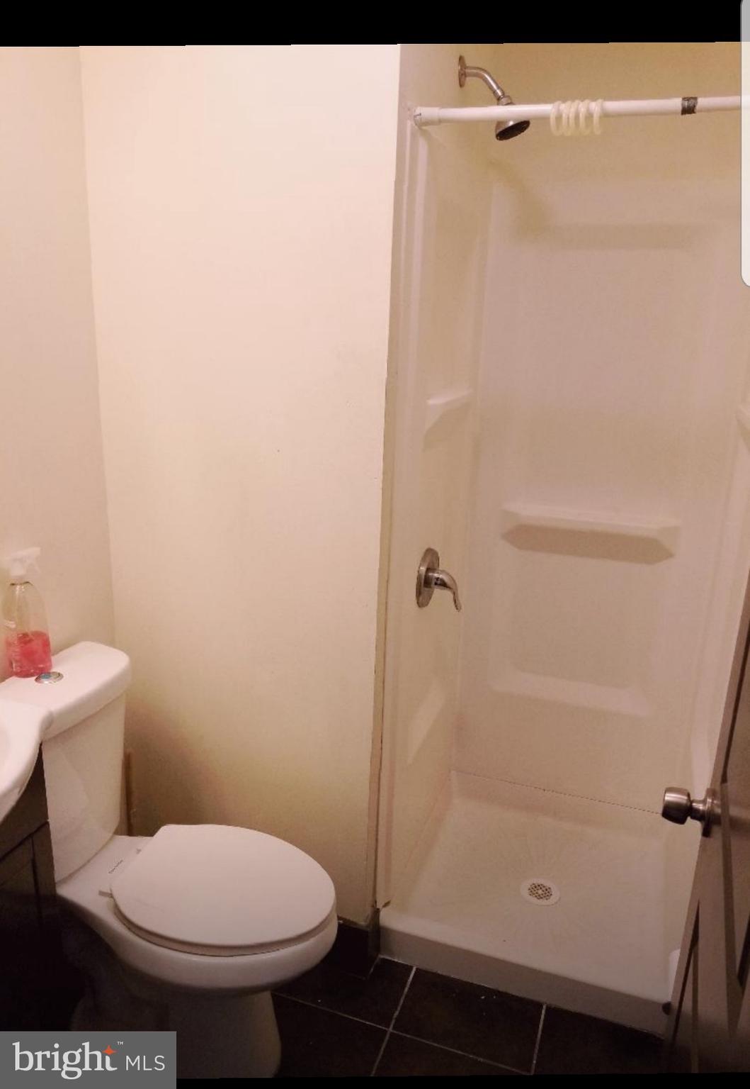 TEMPLE UNIVERSITY - Residential Lease