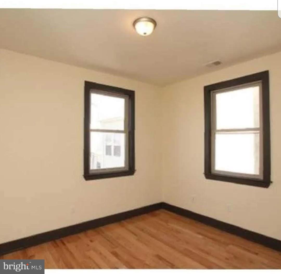 TEMPLE UNIVERSITY - Residential Lease