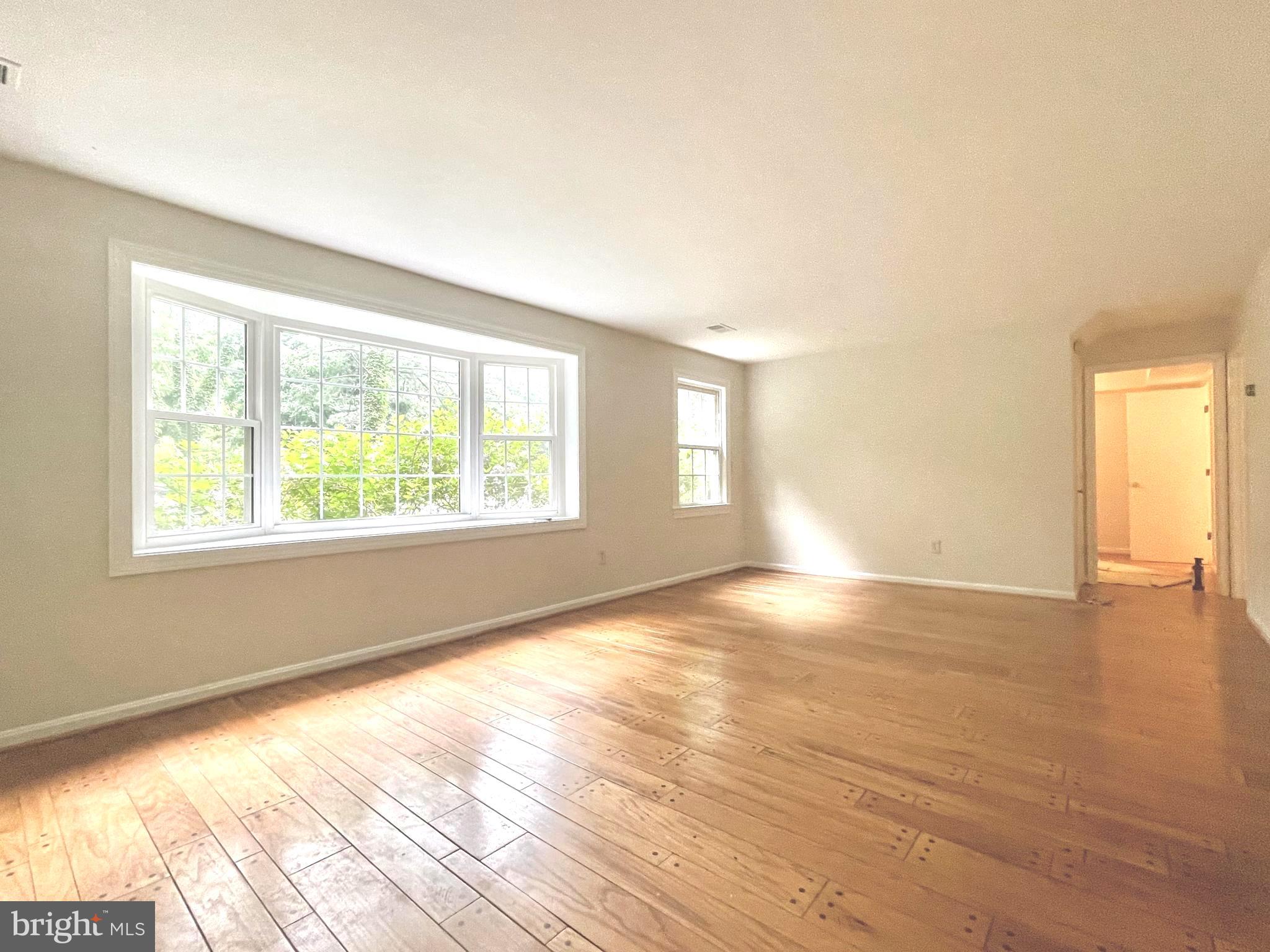 WOODACRES - Residential Lease