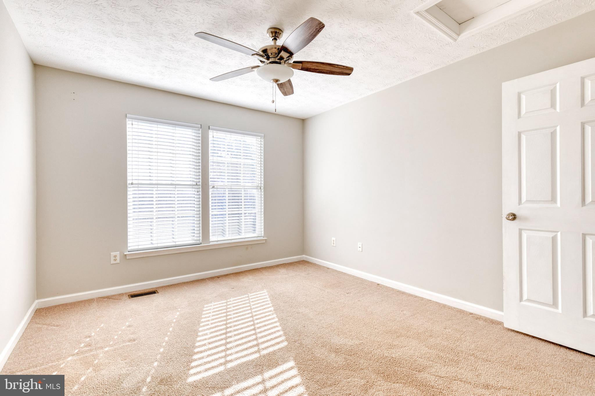 FOX CHASE - Residential