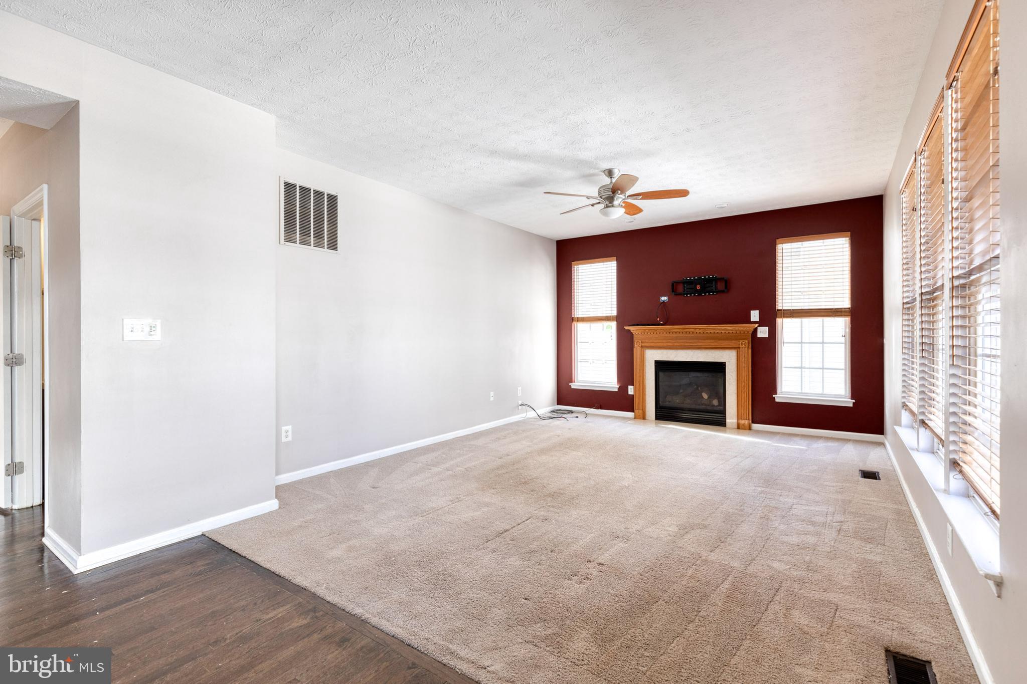 FOX CHASE - Residential