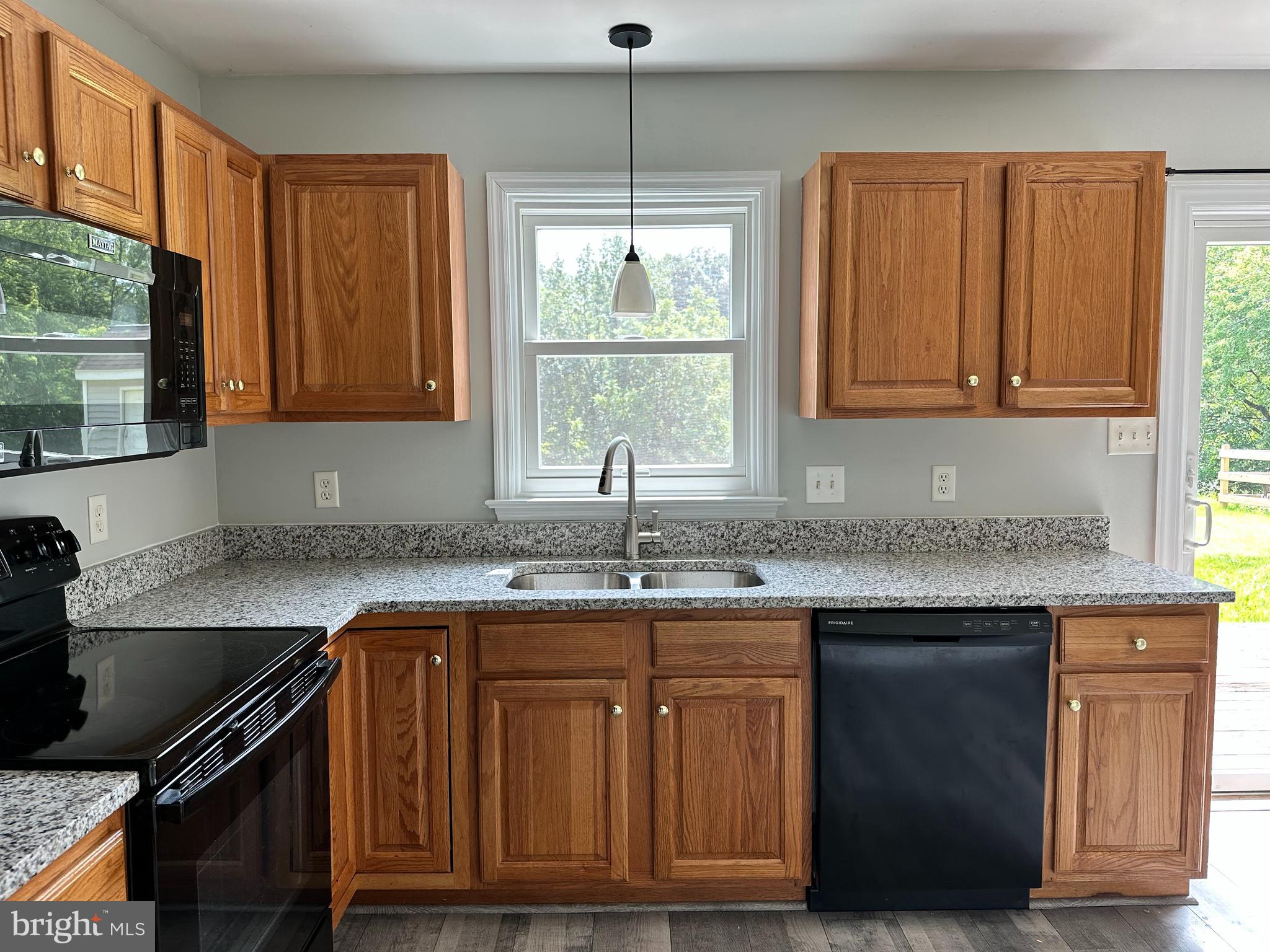 NORTHBROOKE TOWNHOME - Residential Lease