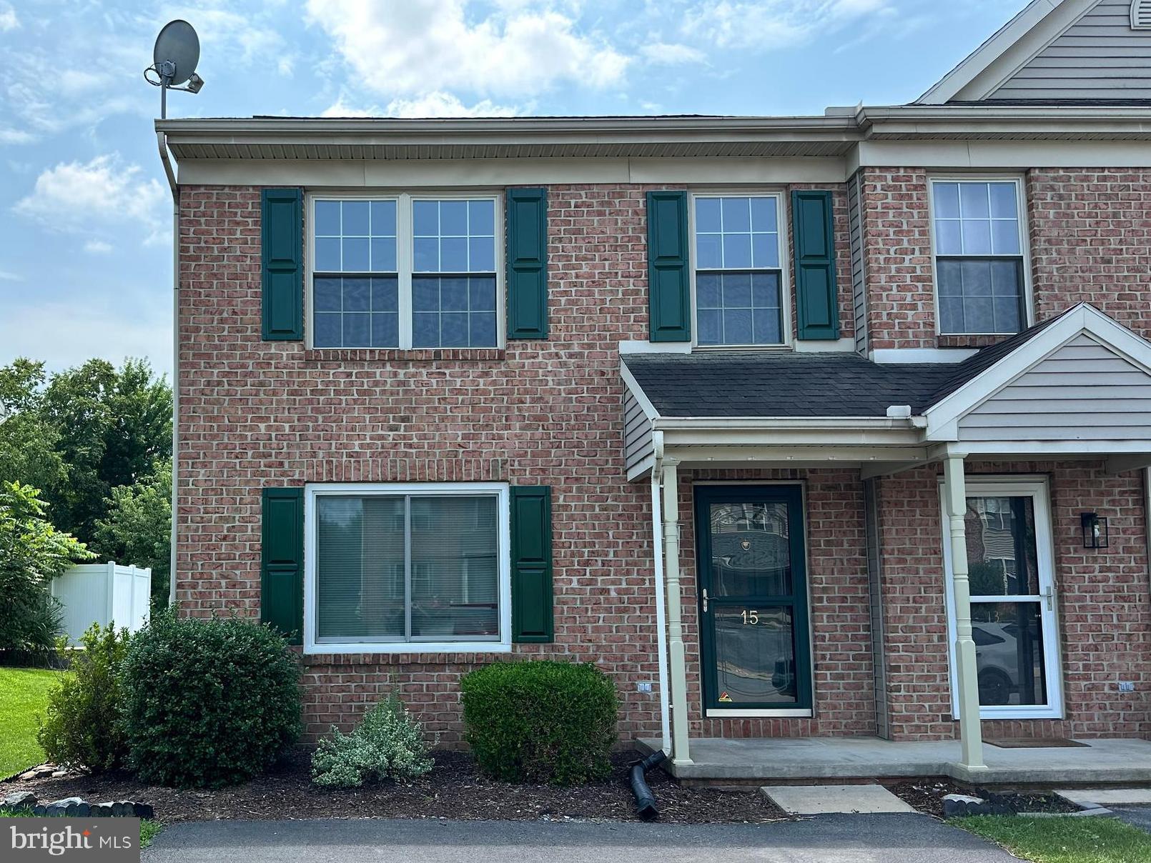 NORTHBROOKE TOWNHOME - Residential Lease