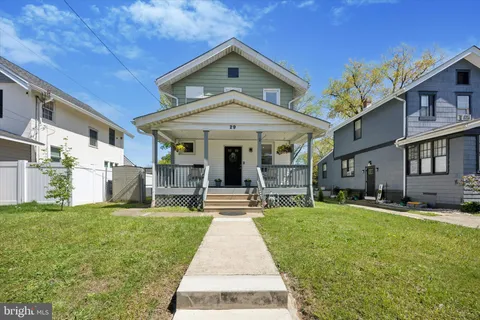 29 W Avon Road, Brookhaven, PA 19015 - MLS#: PADE2089060