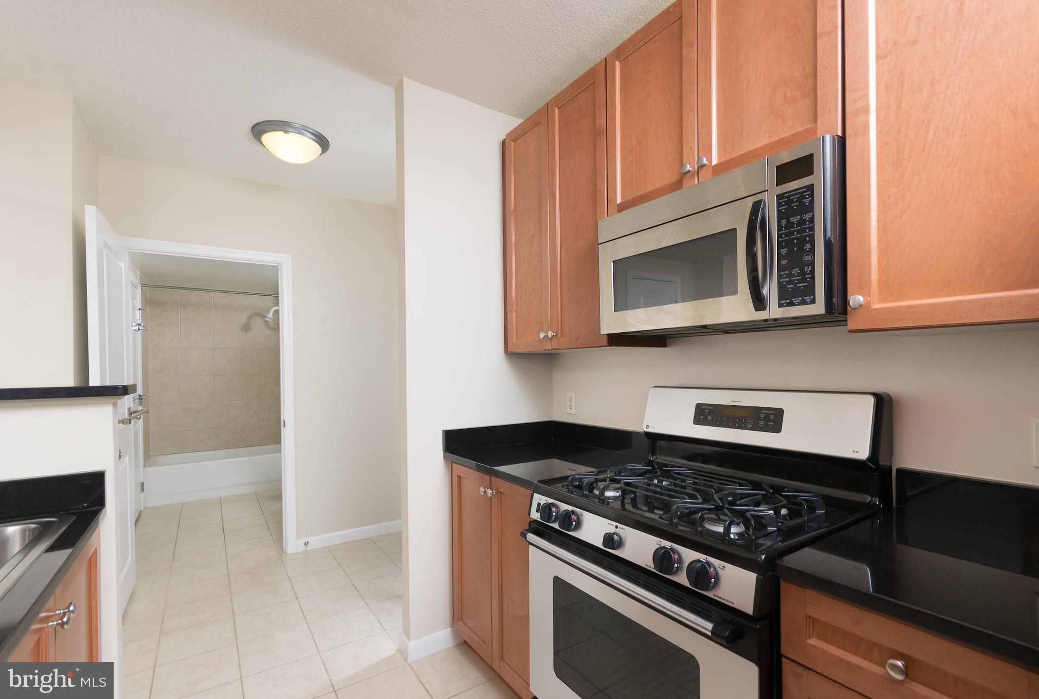 CONTINENTAL - Residential Lease