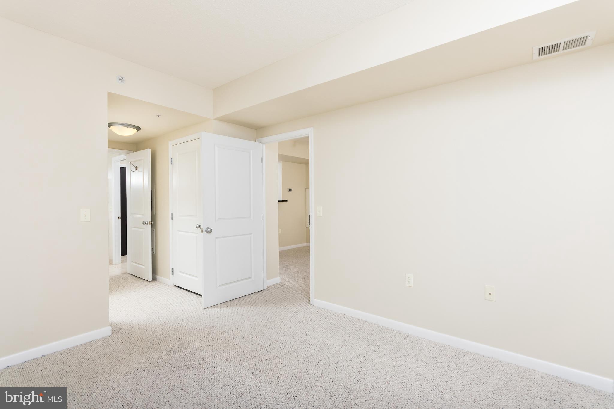 CONTINENTAL - Residential Lease