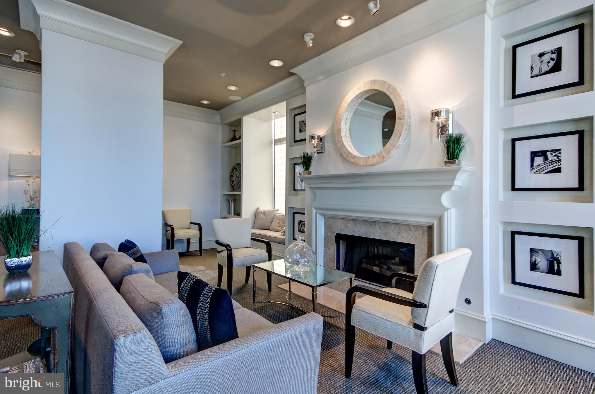 CONTINENTAL - Residential Lease