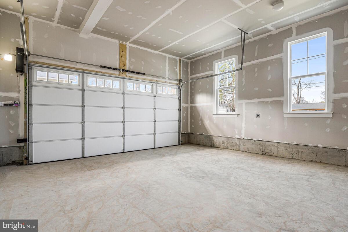 KEENE MILL MANOR - Residential